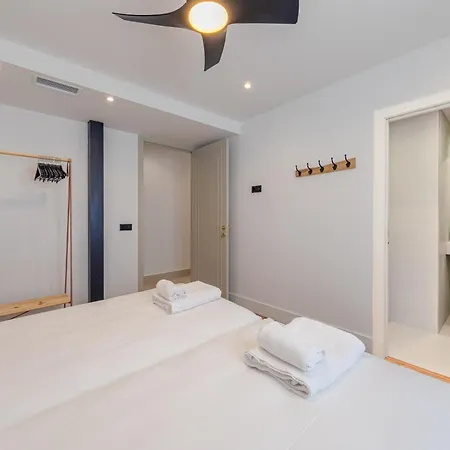 Isg Apartments Luxury Apartment By The Cathedral Seville Exterior photo